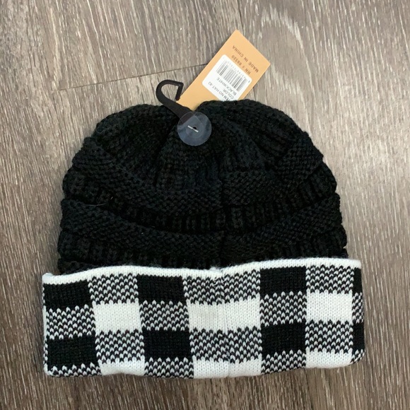 C.C Cheveux Hat and Infinity Scarf Set - Picture 3 of 9